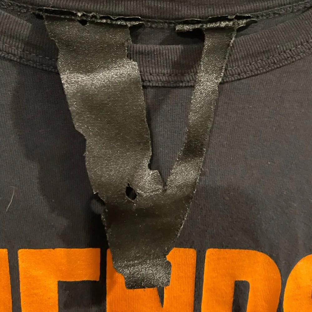 Vlone tee - Picture 2 of 3